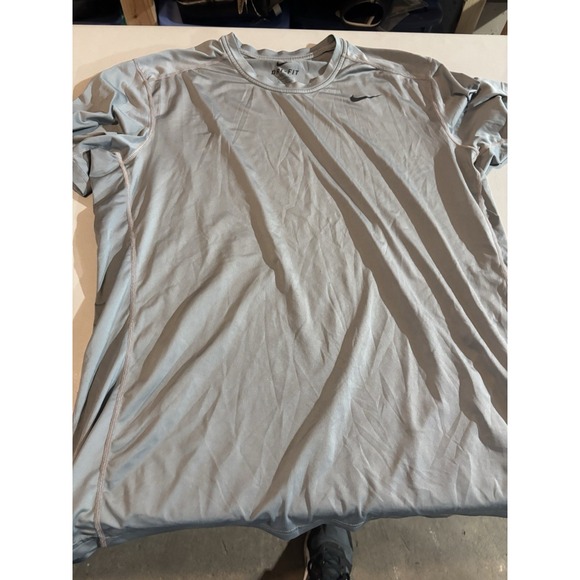 Nike Other - Nike Dri-FIT Shirt Adult XL Gray Fitted Short Sleeve Crew Neck Workout‎